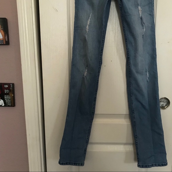 00 Hollister Jeans - Picture 4 of 4